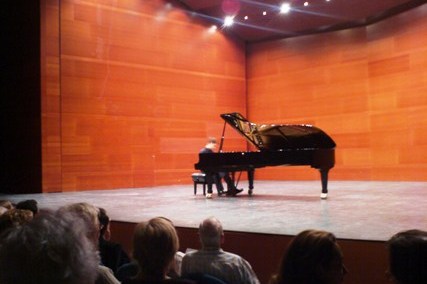 Donostiako “Cultura Musical” Elkarterako eskainitako piano errezitaldia Kursaal auditorioan, 2007